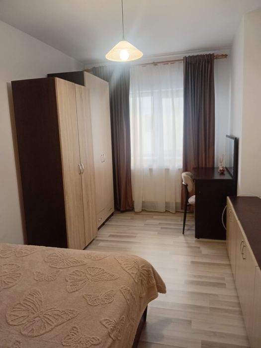 Se inchiriaza apartament in  1 Mai