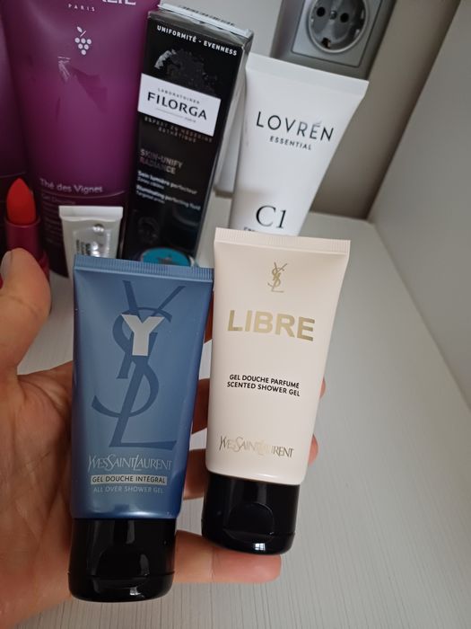 козметика Clarins,,Rene furterer, YSL,Lancome