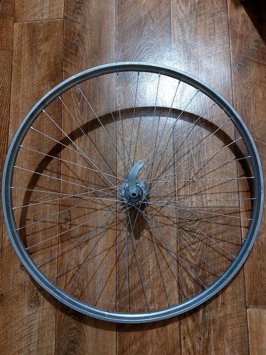 Колесо  диск от советского велосипеда Урал , диаметр на 28