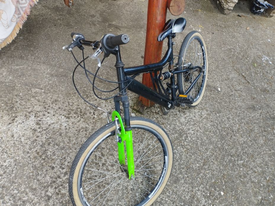 Vând urgent bicicletă