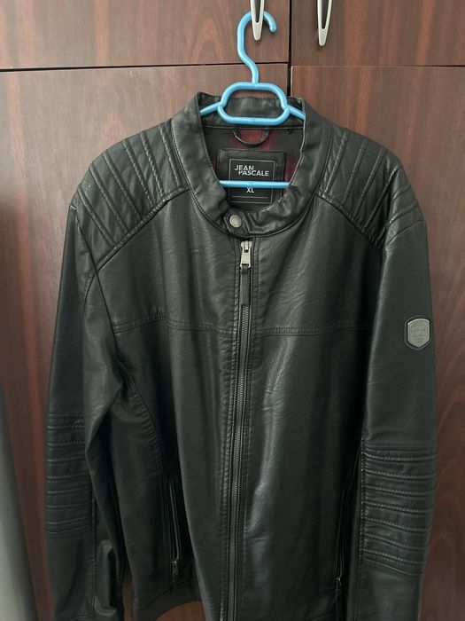 Haina imitatie de piele