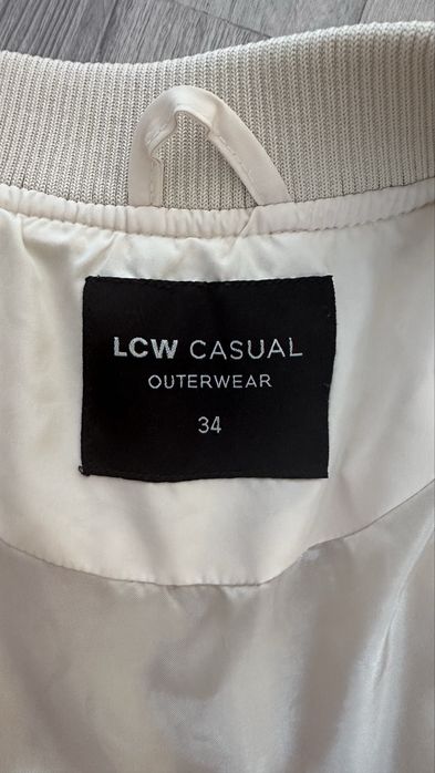 Дамско колежанско яке LCW Casual