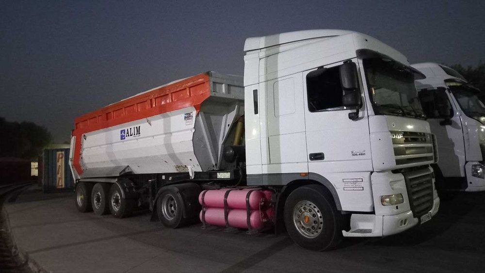 Тягач сотилади 2006й