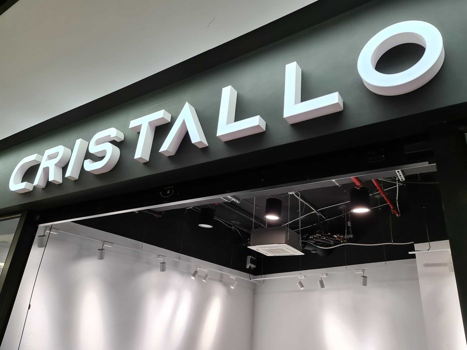 Reclame luminoase litere volumetrice casete si firme luminoase