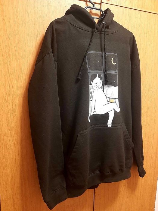 Черен суичър с качулка и оригинална щампа