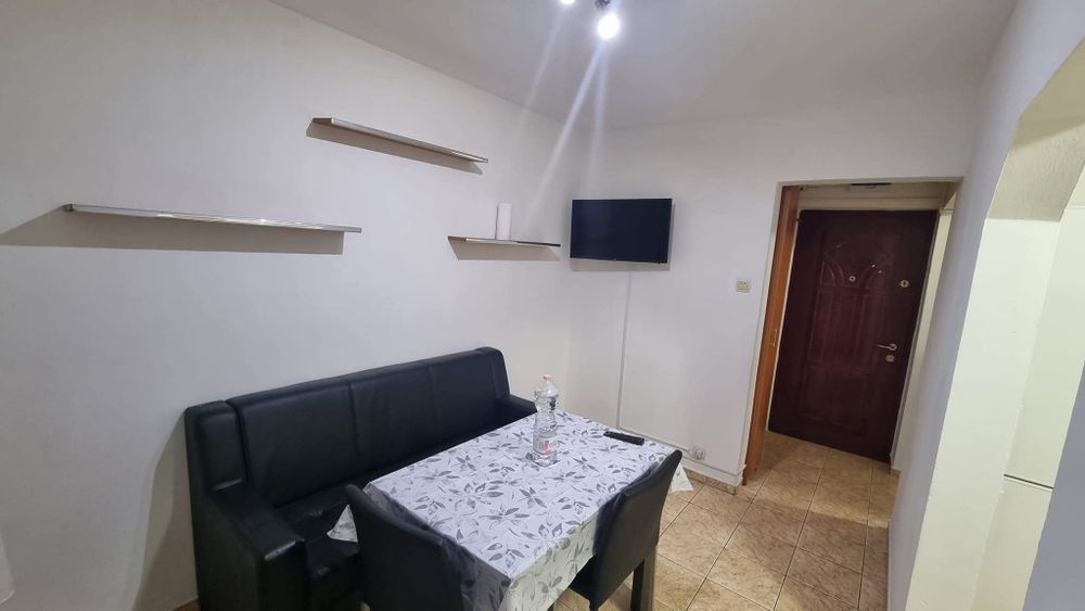 Vand apartament 4 camere, micro 2