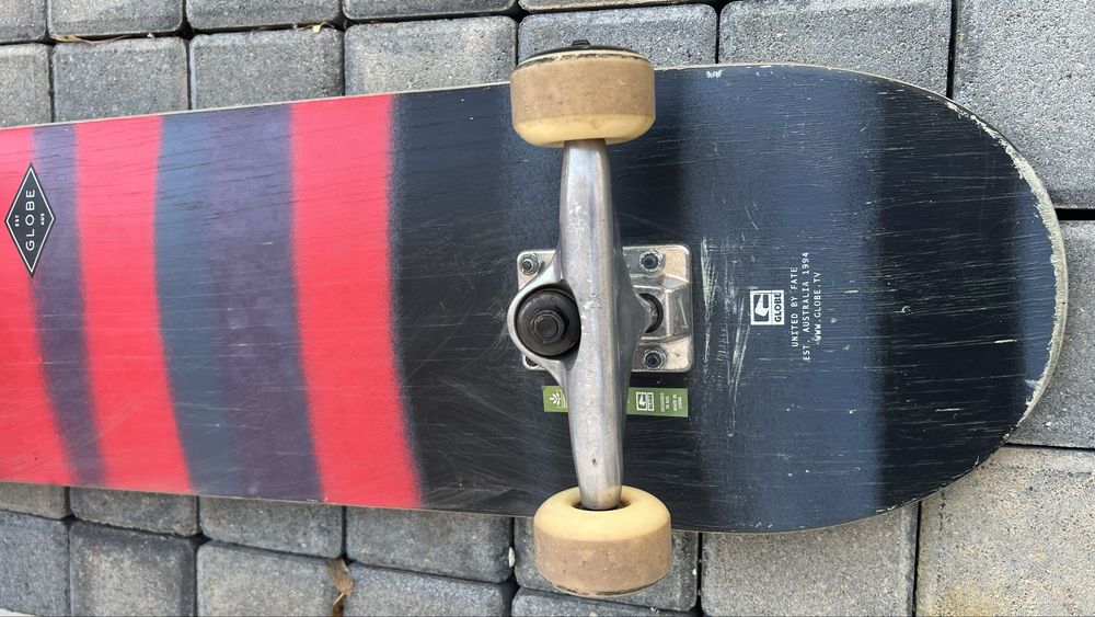 Globe G1 Full On 8" Complete Skateboard