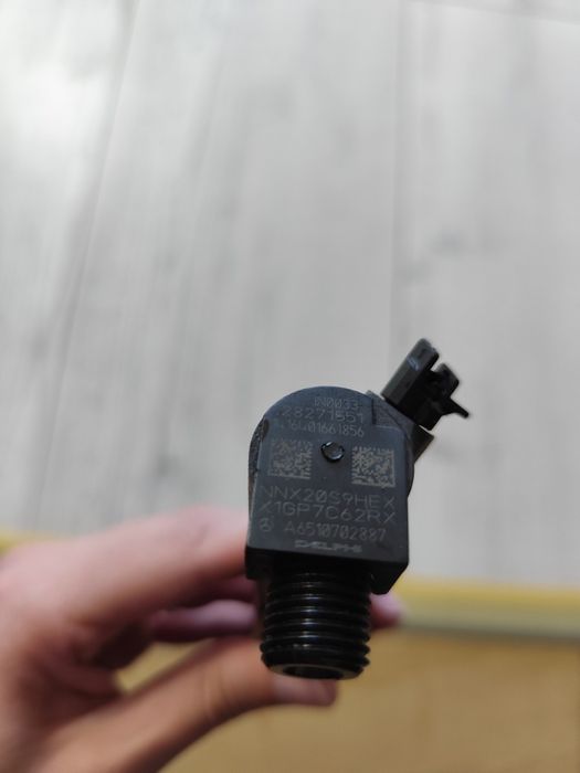 Injector Delphi  Mercedes cod piesa A6510702887