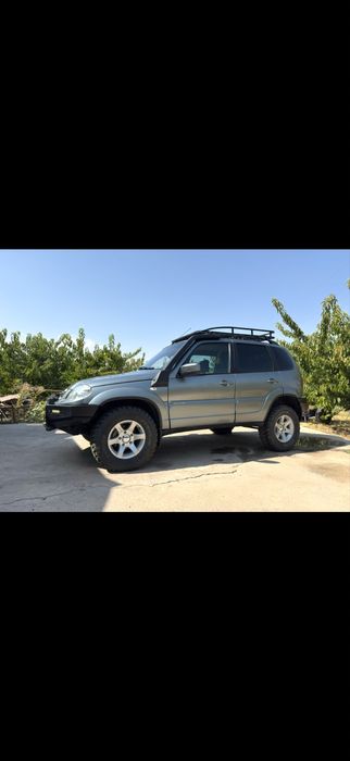 Продается Chevrolet Niva полный Фарш готов к жёсткой Offroad