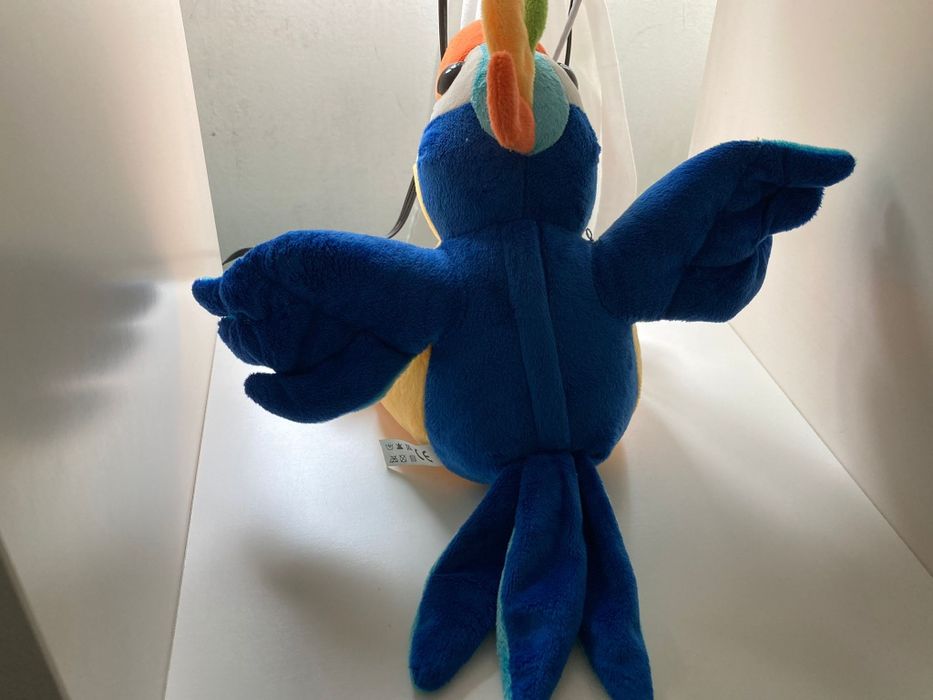 Играчки мече папагал цената е за всички