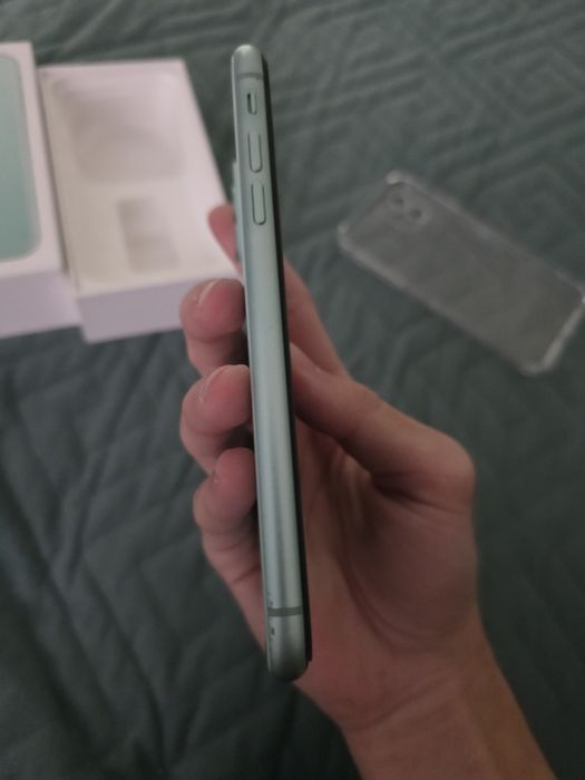 Iphone 11 64 gb продам