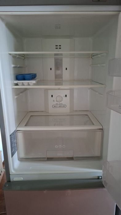 Холодильник LG