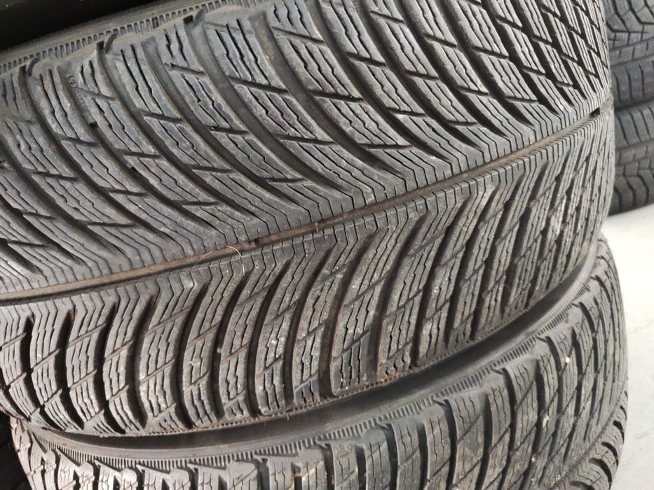 4 бр зимни 235/55/17 Michelin