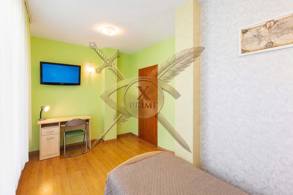 Дава се под наем Четиристаен апартамент в Варна, Център - 150 кв.м за 1200 € - Снимка #5