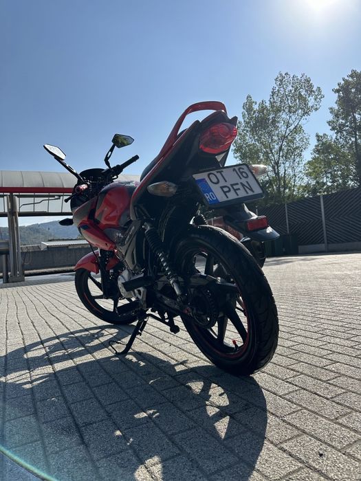 Motocicleta Honda 125M