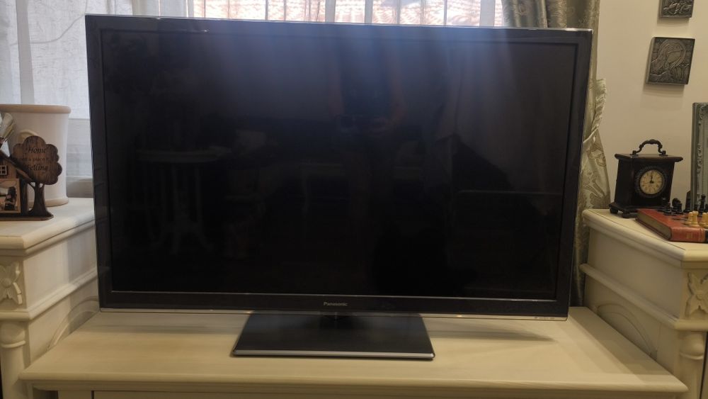 Телевизор Panasonic 42"