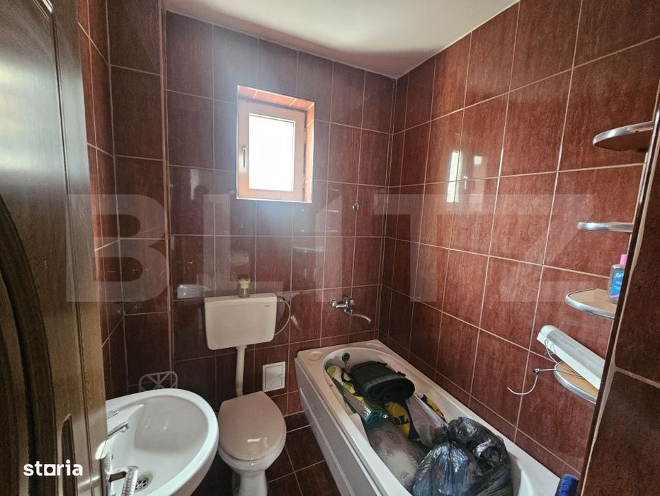 Casa P+1, 5 dormitoare, 185 mp, utili, 451 mp teren, zona Albesti
