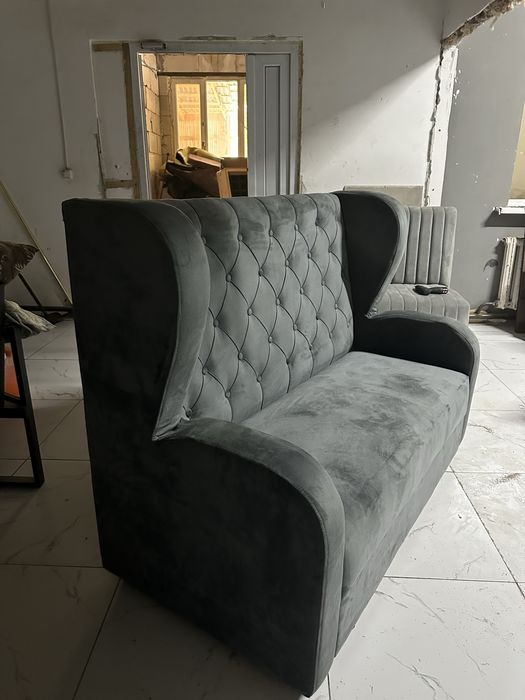 диваны с подлокотниками для кафе и ресторан