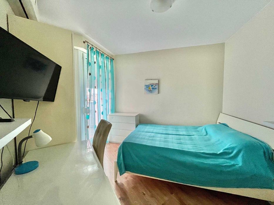 Тристаен апартамент в Равда с морска гледка!