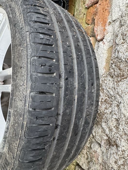 Anvelope 225 45 R18