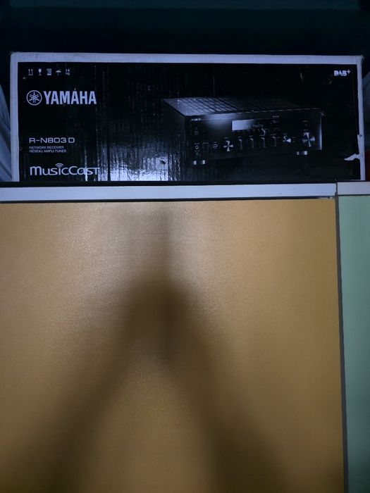 Yamaha R-N803D усилитель