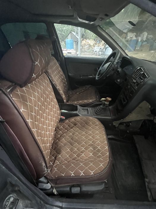 Продам срочно машина на ходу