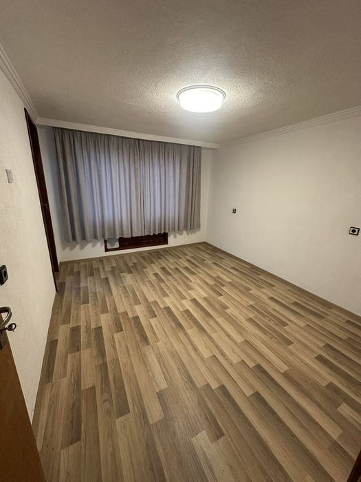 Продава се Къща в Казанлък - 108 кв.м за 463 €/кв.м - Снимка #3