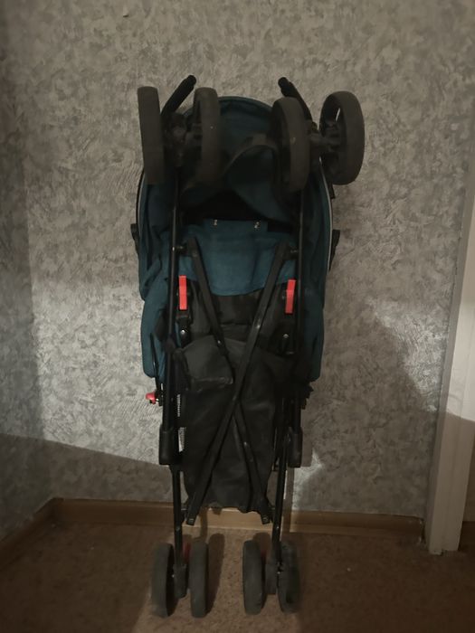 Продам прогулочную коляску