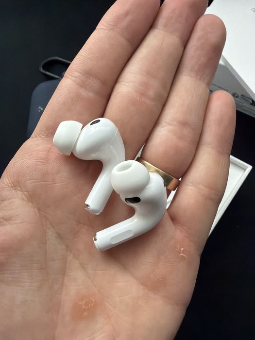AirPods Pro 3 - originale - factura Altex 11.2025 - utilizare putin - husa Spigen