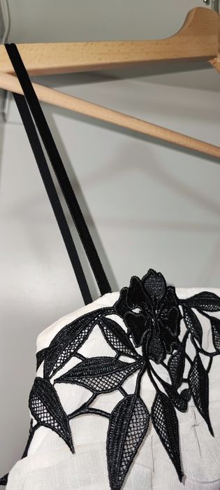 Rochie alb -negru