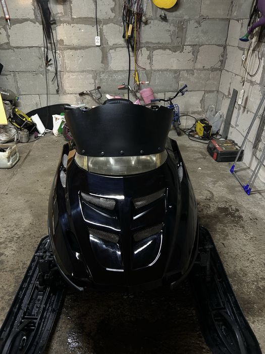 Продам снегоход Polaris