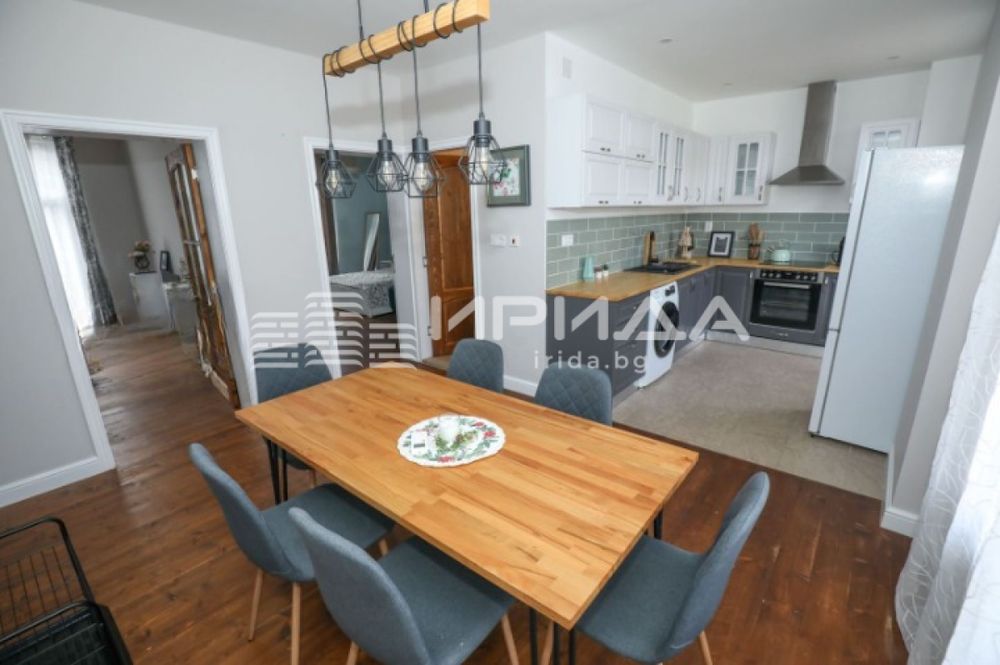 Двустаен апартамент в центъра