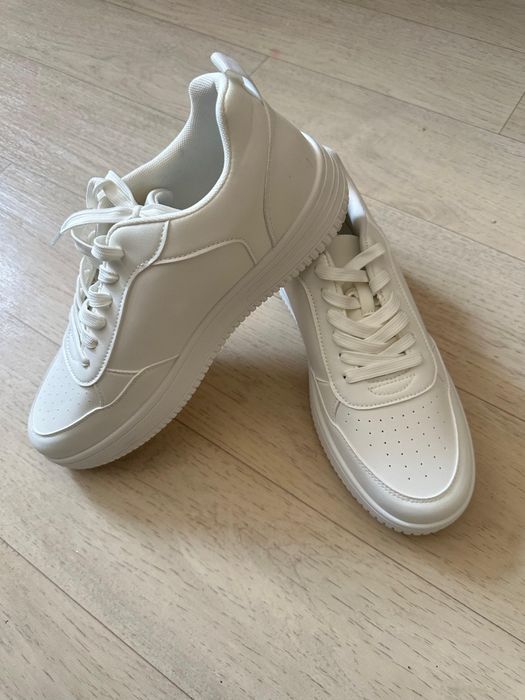 Venise белые кроссовки