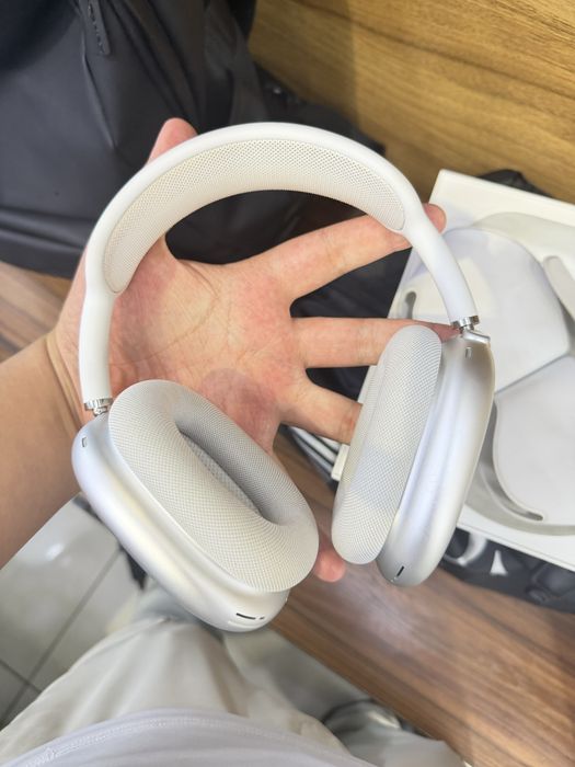 Airpods max original