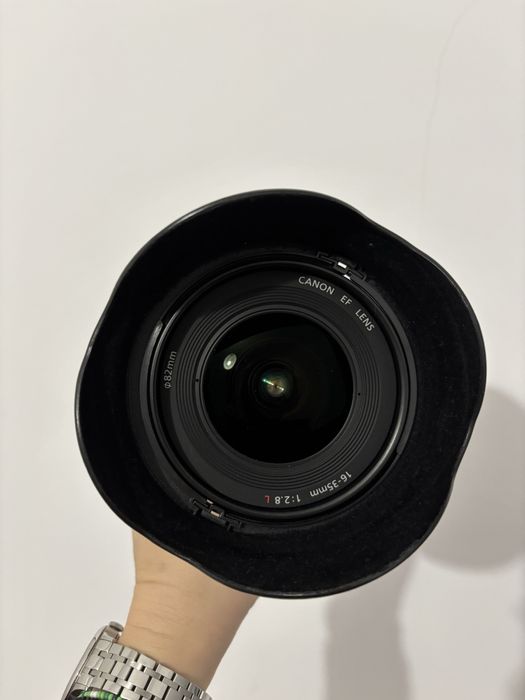 Obiectiv foto Canon EF 16-35 mm  f 2.8