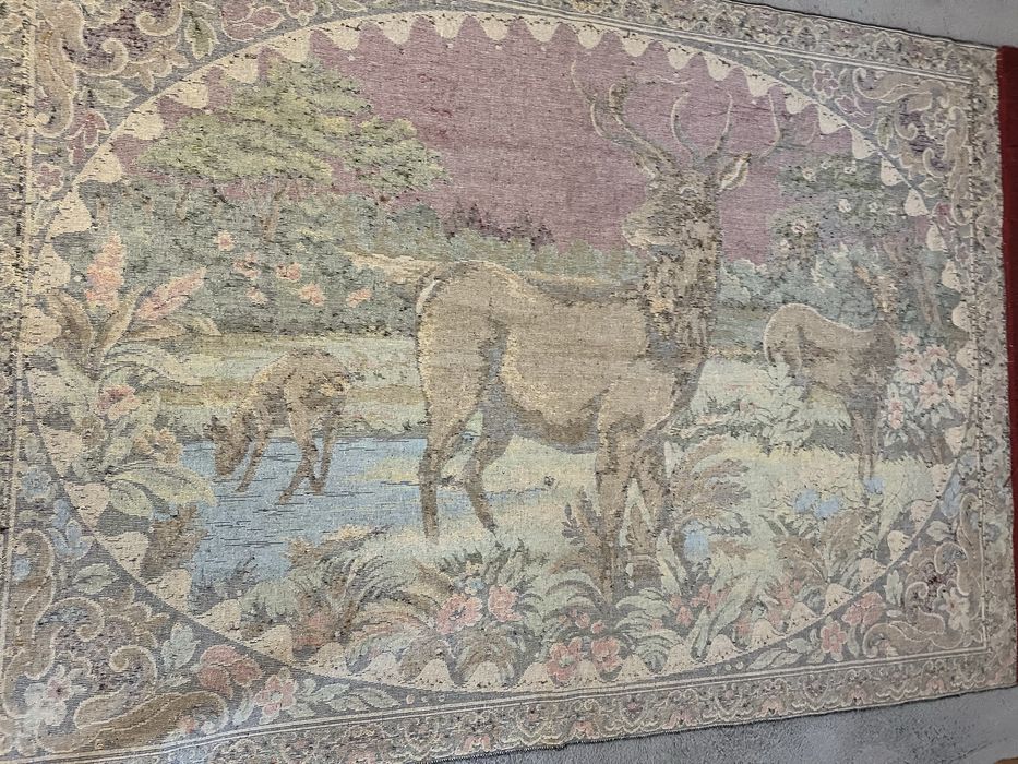Tapiserie vintage, cu cerb