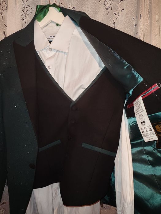 Costum Mire mărimea M