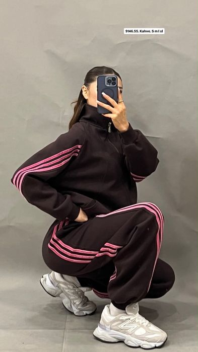 Costume sport pentru femei calitate premiu!