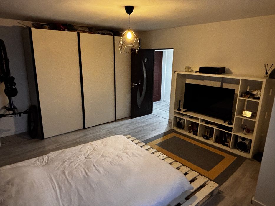 Garsoniera decomandata