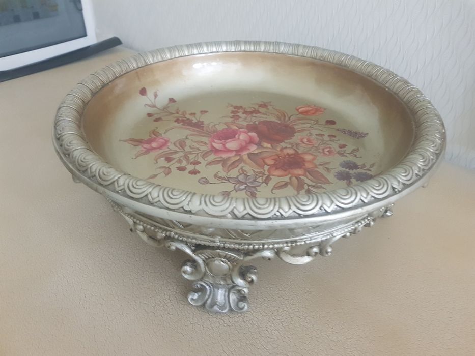 Продам вазы 2 штуки