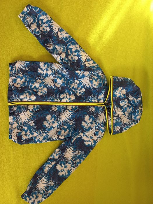 Детско тънко яке/ ветровка Mango, 7/8 год.