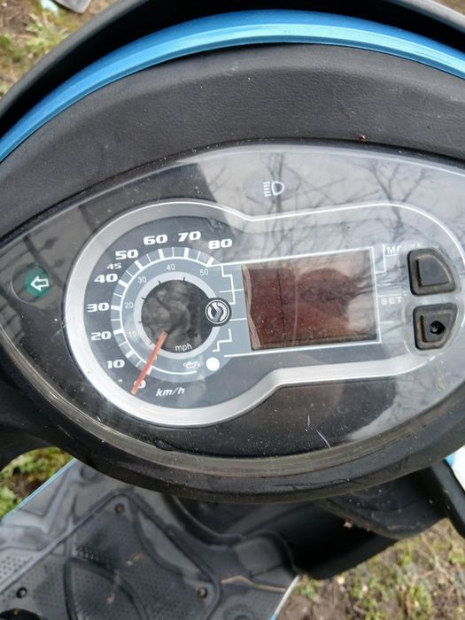 Скутер    със документи