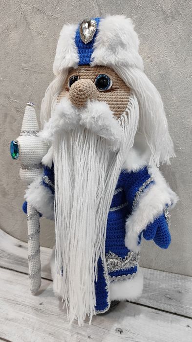 Дед Мороз - игрушка вязаная