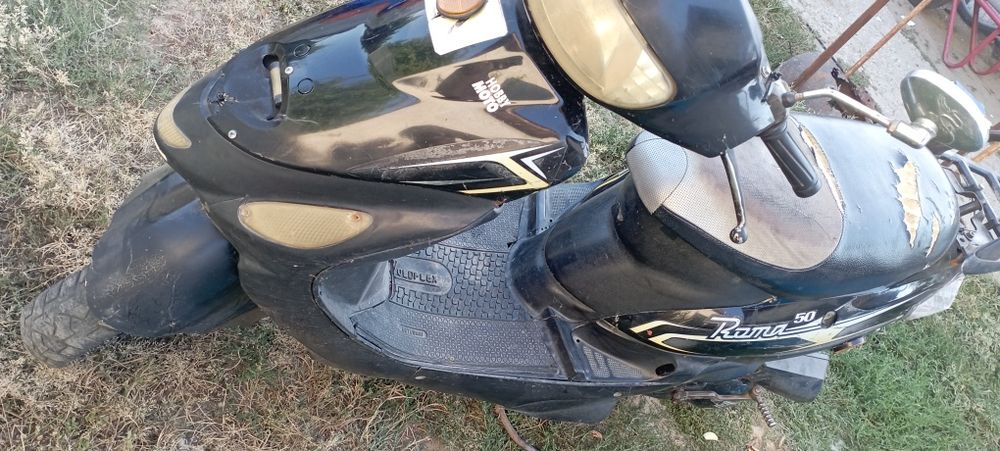 Vând golf 4 14 și scuter