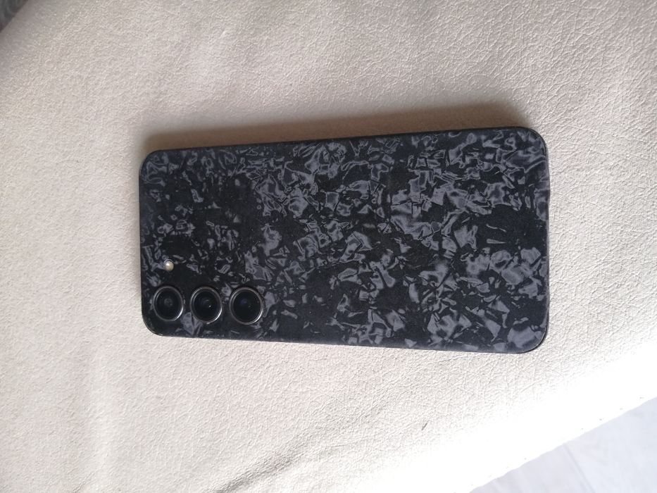 Samsung s23  8/256Gb