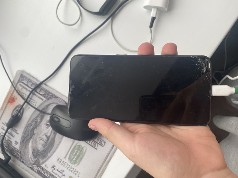 Продам телефон рабочий