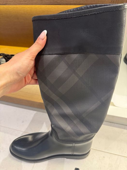 Дълги ботуши Burberry