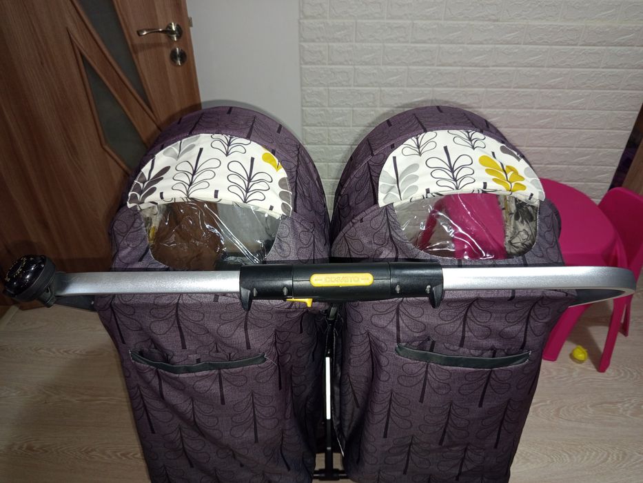 Количка за близнаци Cosatto Woosh Double