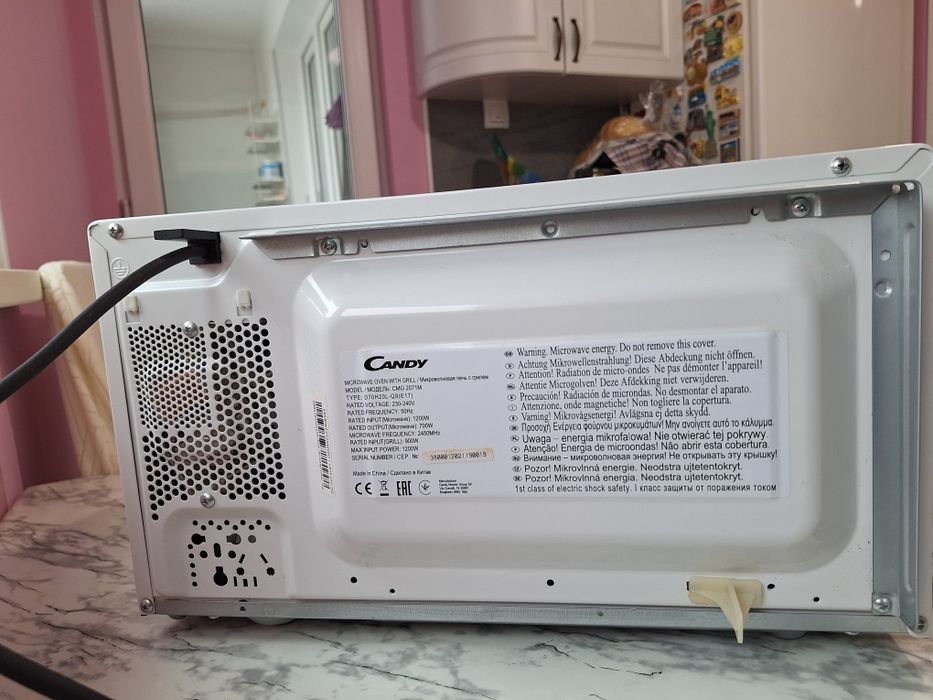 Микровълнова фурна Candy ГРИЛ