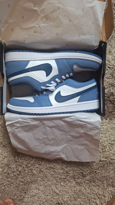 Мужские кроссовки